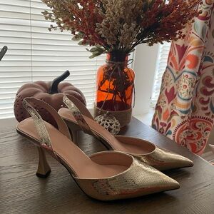 Elegant Gold Slingback Heels